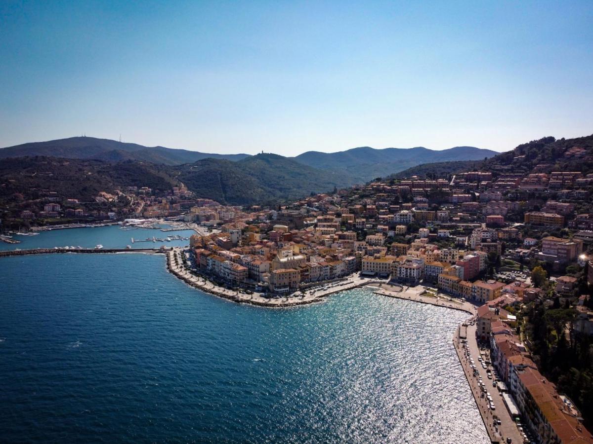 Monolocale Mansarda A Porto Santo Stefano Argentario Порто Санто Стефано